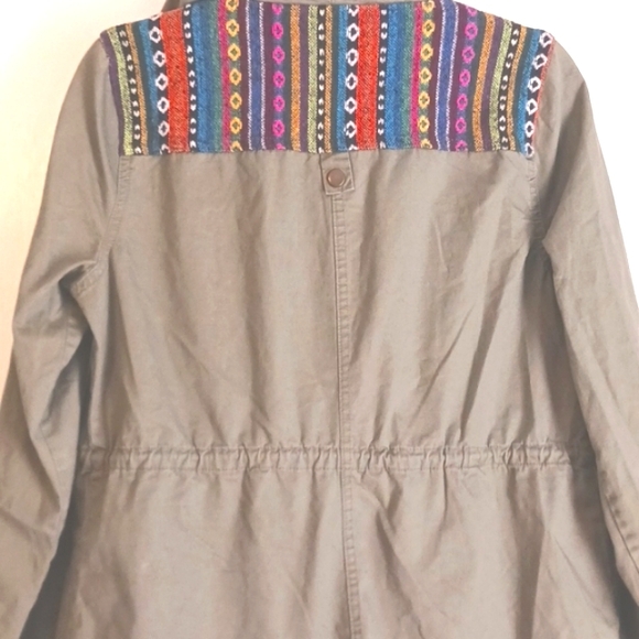 Wet Seal "Army Green" Embroideted Cargo Style Jacket in Size Large - Picture 7 of 8